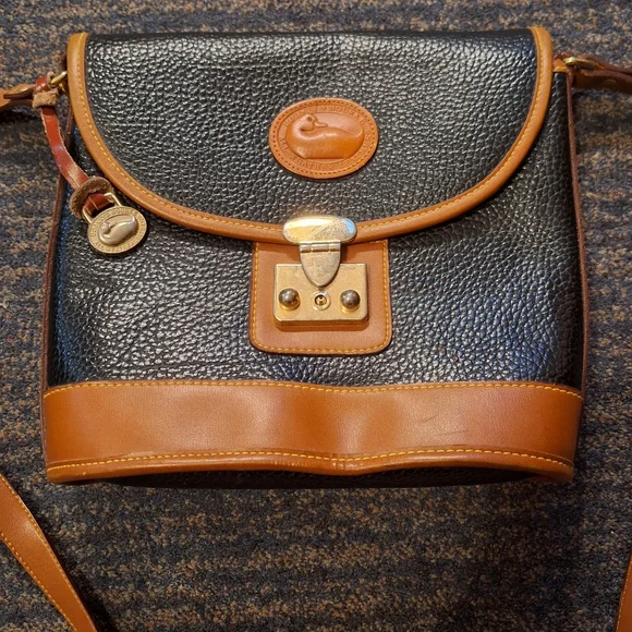 Vintage Dooney & Bourke All Weather Leather Calvary Spectator Bag - Picture 2 of 10